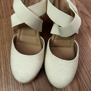 Me too Women’s wedge sandals